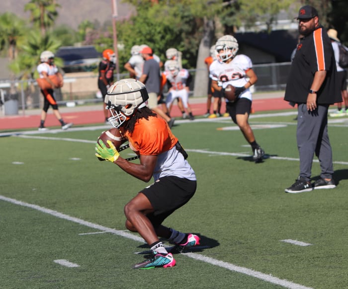 San Jacinto WR Dillon Gresham, Oregon commit by John Murphy 9-27-23091920238